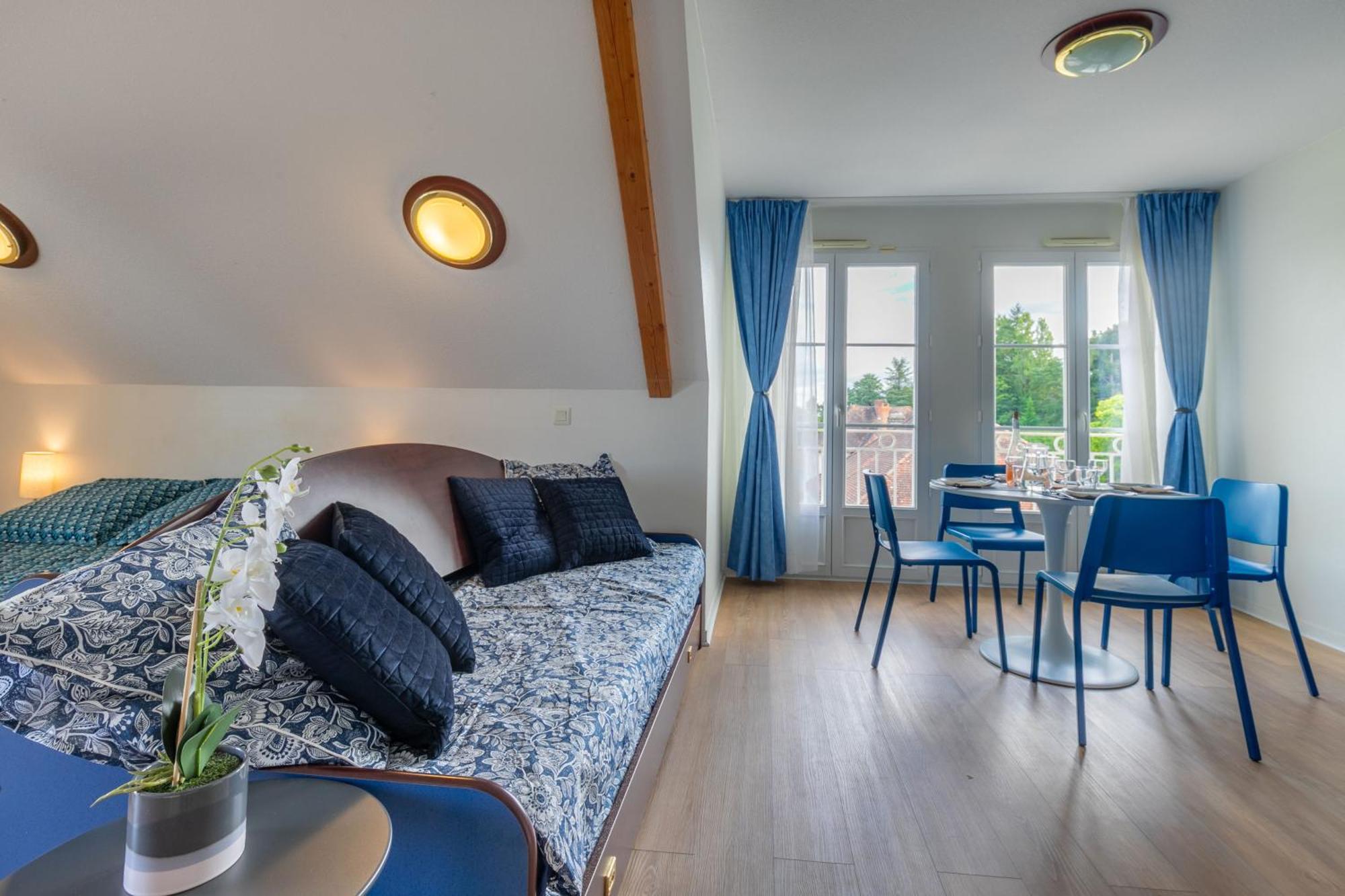 Grand Studio Le Bleu Posay Ла-Рош-Позе Экстерьер фото
